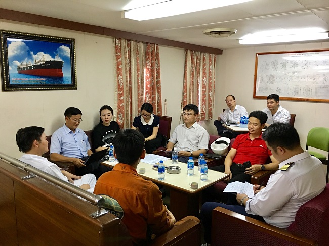 nguoi-can-bo-cong-doan-co-tam-va-co-tam